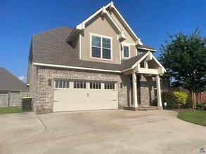 Building Photo - 104 Kloe Ct