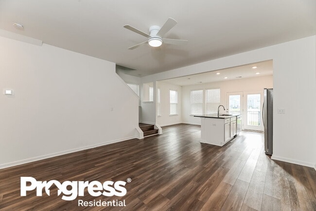 Building Photo - 690 Trotters Ln