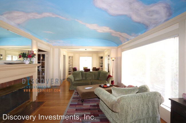 Building Photo - 2 br, 1.5 bath House - 1048 Mandana Blvd.