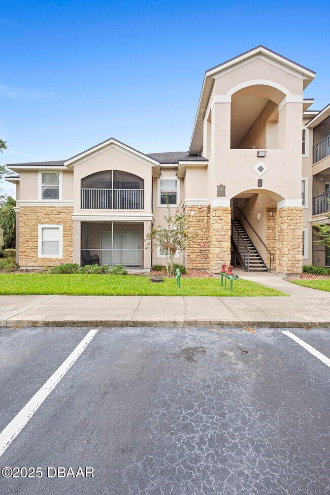 Foto del edificio - 940 Village Trail