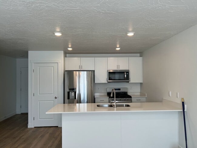 Foto del edificio - Old Sorrel Townhomes