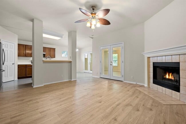 Building Photo - 9628 Dalewood Dr