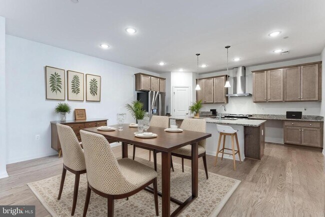 Foto del edificio - 3700 Havertill Ln