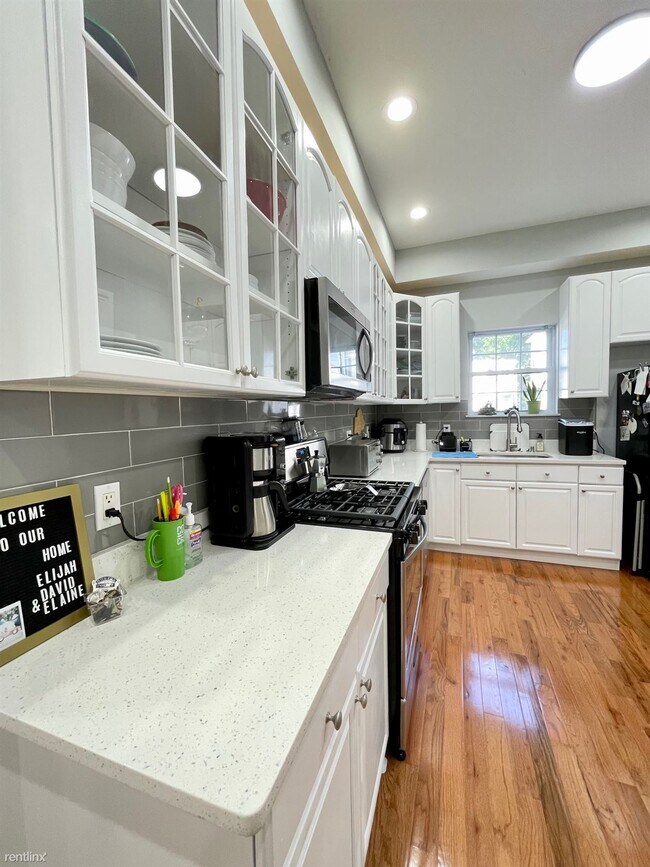 Building Photo - 2 br, 1 bath House - 278 Norfolk St # 1