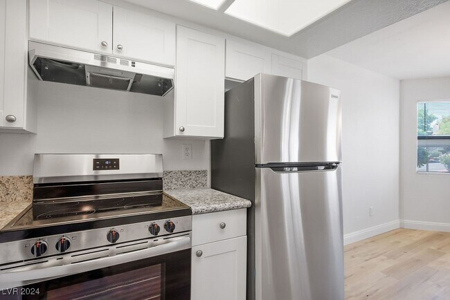 Foto del edificio - 2712 Beaver Creek Ct