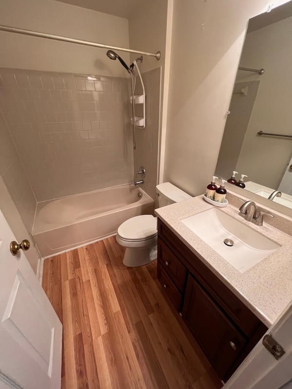 Foto del edificio - 9413 Laurel Ridge Ct