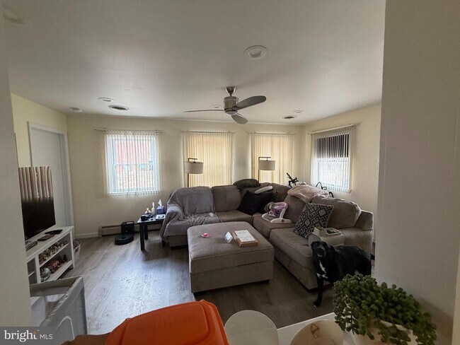 Foto del edificio - 7608 Heritage Dr