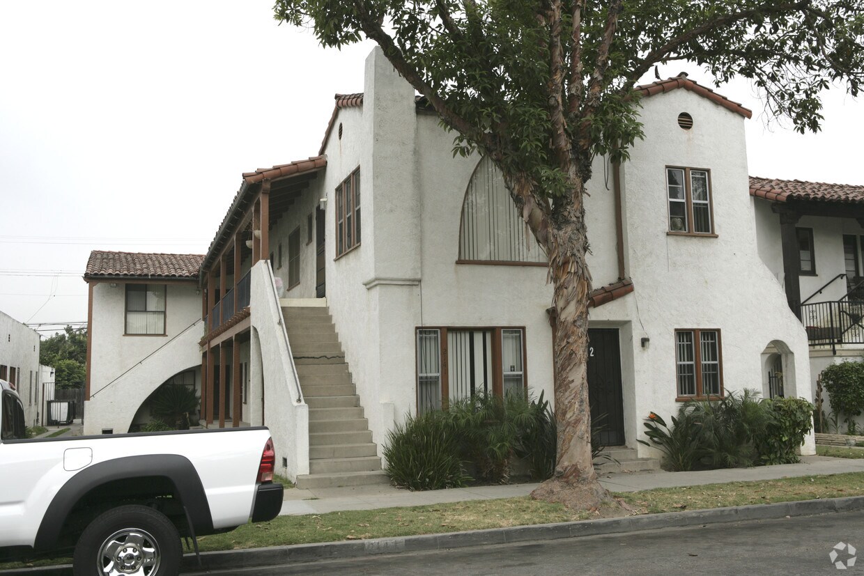 Primary Photo - 2141 Chestnut Ave