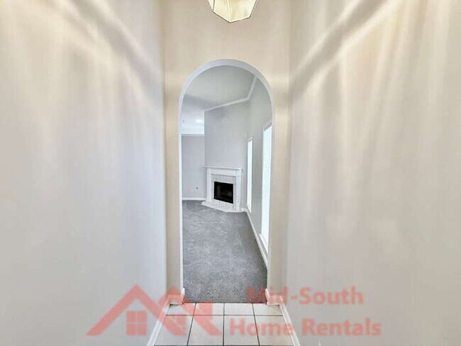 Foto del edificio - 2150 Berry Bush Ln