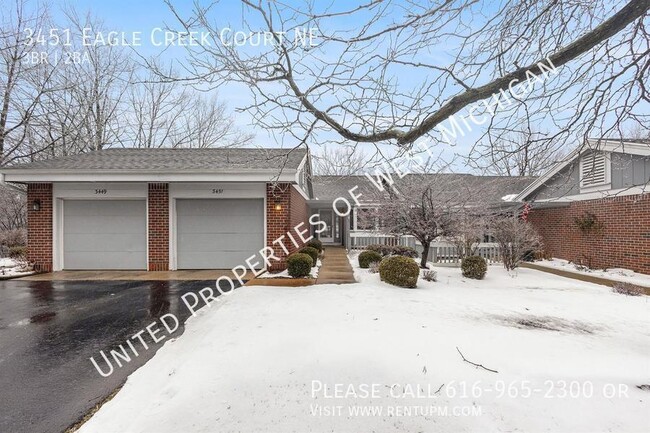 Foto del edificio - 3451 Eagle Creek Ct NE