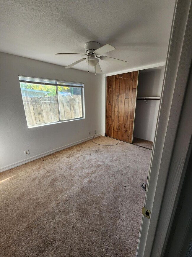 Foto del edificio - 1006 2nd St