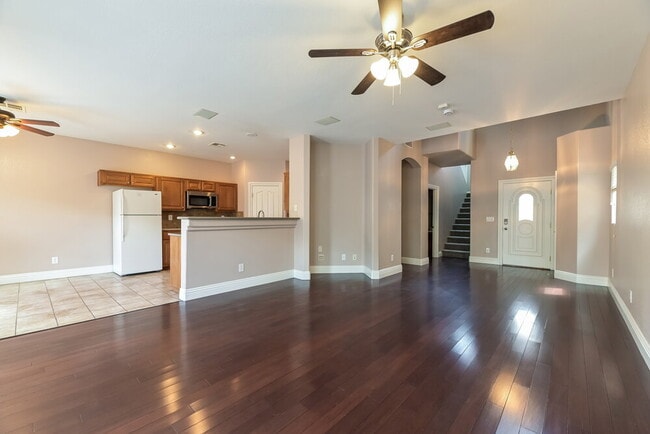 Building Photo - 1748 Crow Creek Ave
