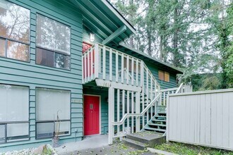 Building Photo - 1614 NE 199th Ct