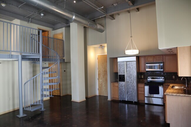 Building Photo - 110 N 3rd St