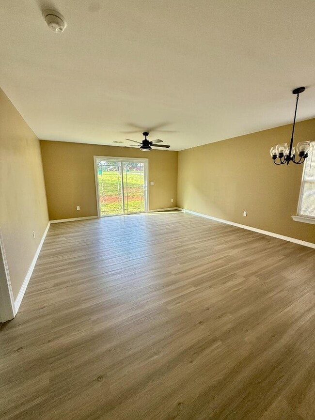 Building Photo - 248 S 1516