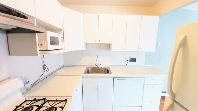 Foto del edificio - Walter Avenue 1 Unit 3