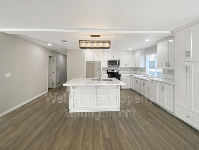 Building Photo - 41 W Highland Ave