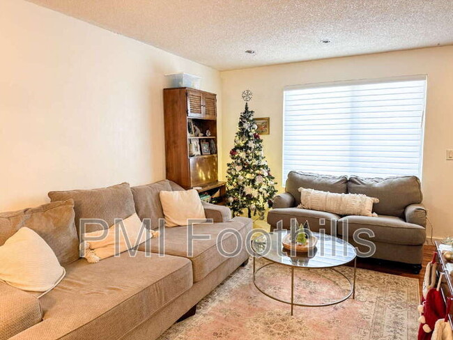 Photo - 171 Holman Way Townhome