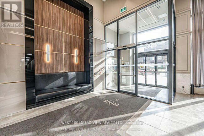 Photo du bâtiment - 4055 Parkside Village Dr