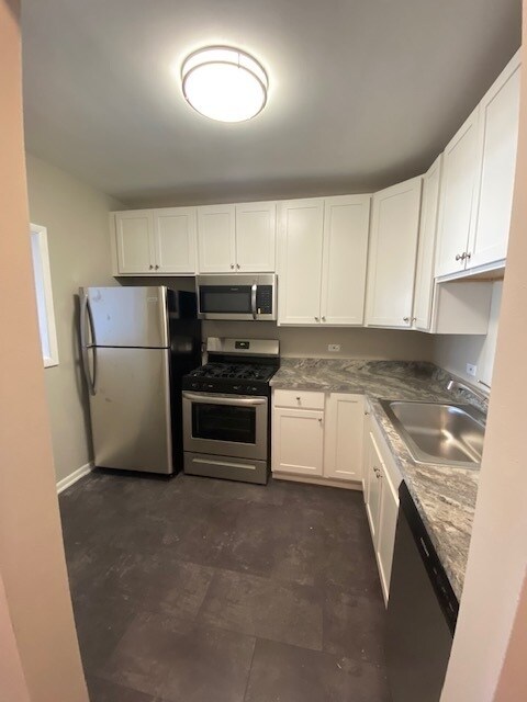 Foto del edificio - 5347 W Belmont Ave