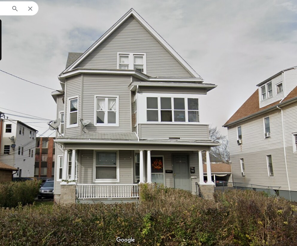 6668 Preston St Unit Third Floor, Hartford, CT 06114 Apartments in