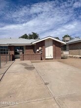 Building Photo - 847 Montera Rd