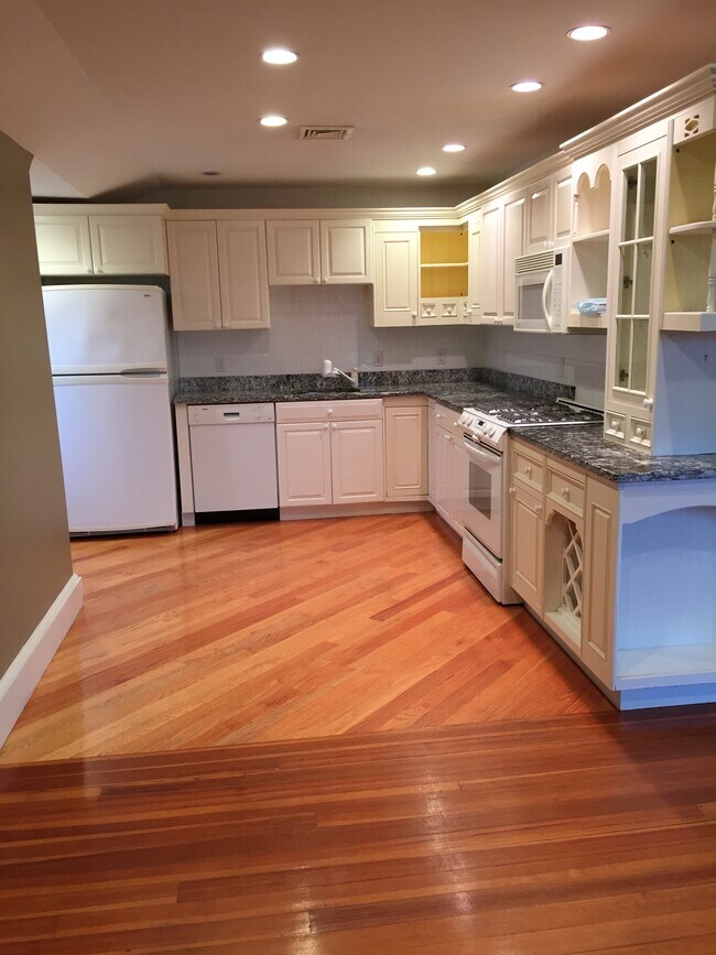 Foto del edificio - 1900 Washington St