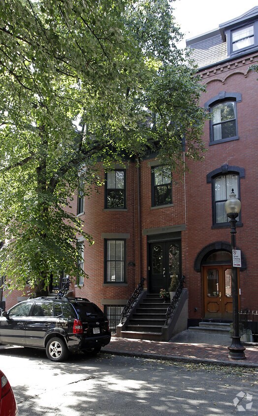 20 Dwight St, Boston, MA 02118 Apartments in Boston, MA