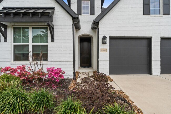 Foto del edificio - 9638 Birchwood Holw Trl