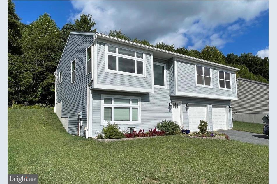 1023 Saylor Dr, Temple, PA 19560 House Rental in Temple, PA