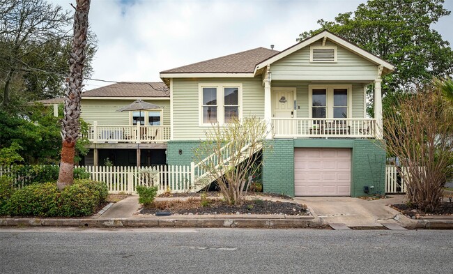 Building Photo - 1301 17th St