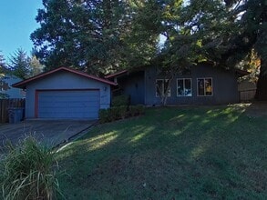 Building Photo - 4572 NW Elmwood Dr