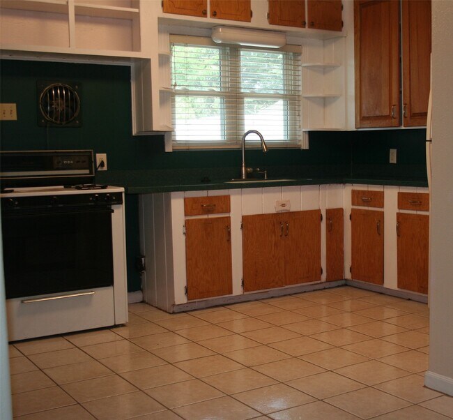 Foto del edificio - 7518 El Rancho St