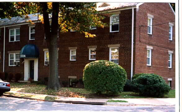 Foto del edificio - 5724 10th Rd N