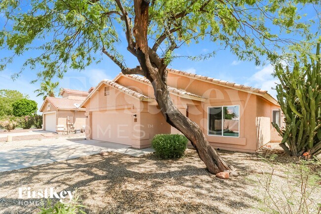 Foto del edificio - 2211 N 115th Ln