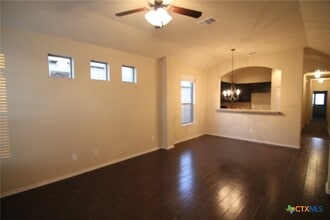 Building Photo - 534 Creekside Cir