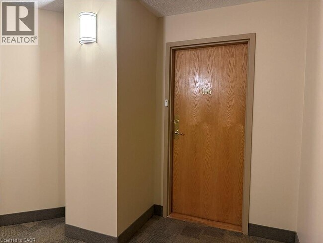 Photo du bâtiment - 688 Preston Pkwy