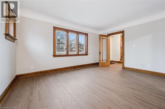 Photo du bâtiment - 317 Frederick St