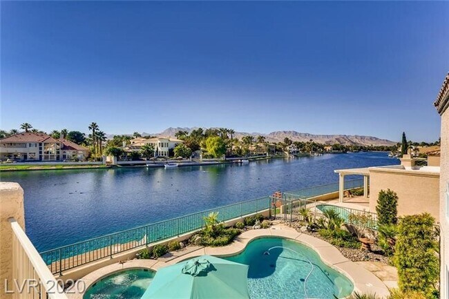 Foto del edificio - Luxury Lakefront Living in Desert Shores – 4 Bedroom Home with Private Dock & Stunning Views