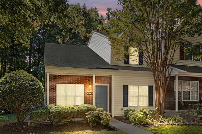 Building Photo - 10660 Holly Ridge Blvd
