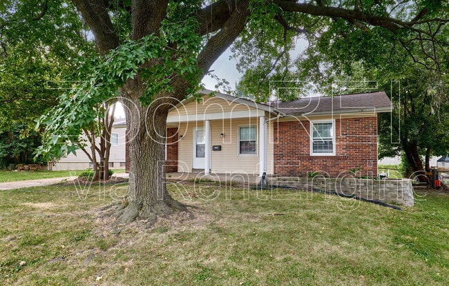 Building Photo - 2400 E Humes Ln