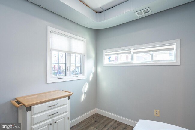 Foto del edificio - 783 Columbia Rd NW
