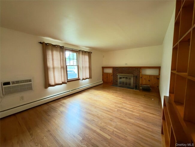 Building Photo - 51 Horseshoe Dr