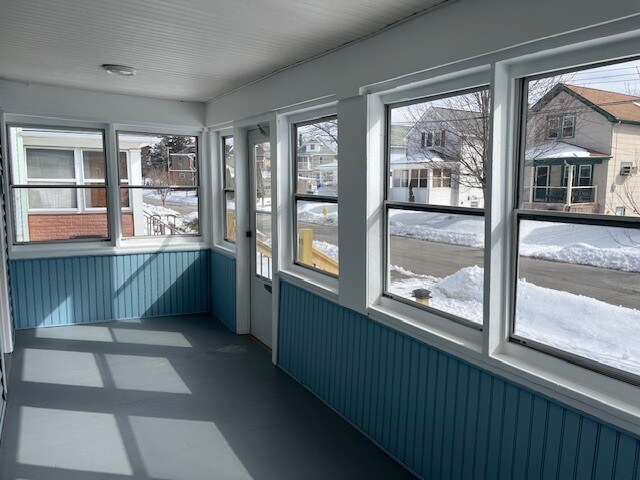 Sunroom - 40 Virginia St