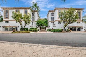 Building Photo - 7369 Orangewood Ln