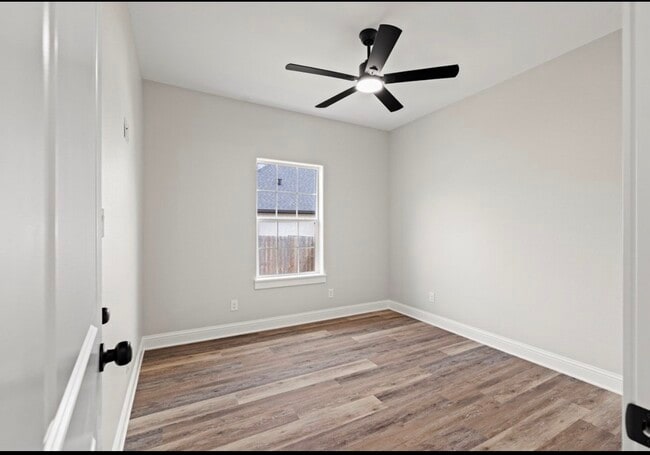 Foto del edificio - 524 Burk St