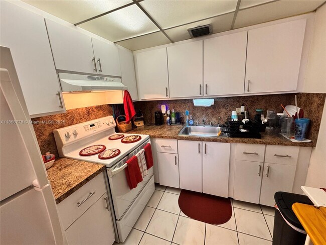 Foto del edificio - 13475 SW 9th St