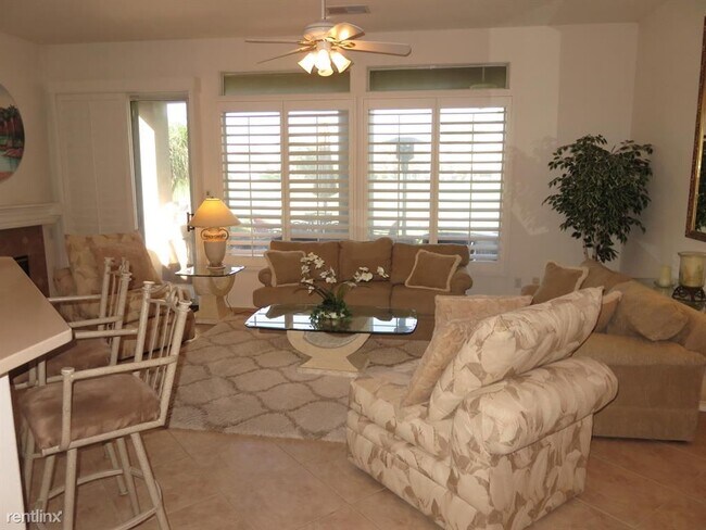 Building Photo - 2 br, 1.5 bath House - 80208 Royal Birkdal...