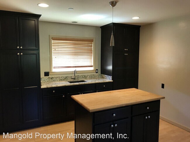 Foto del edificio - 84 Panetta Rd