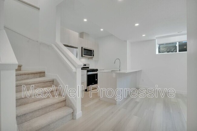Photo du bâtiment - 13516-13115 115 Ave NW